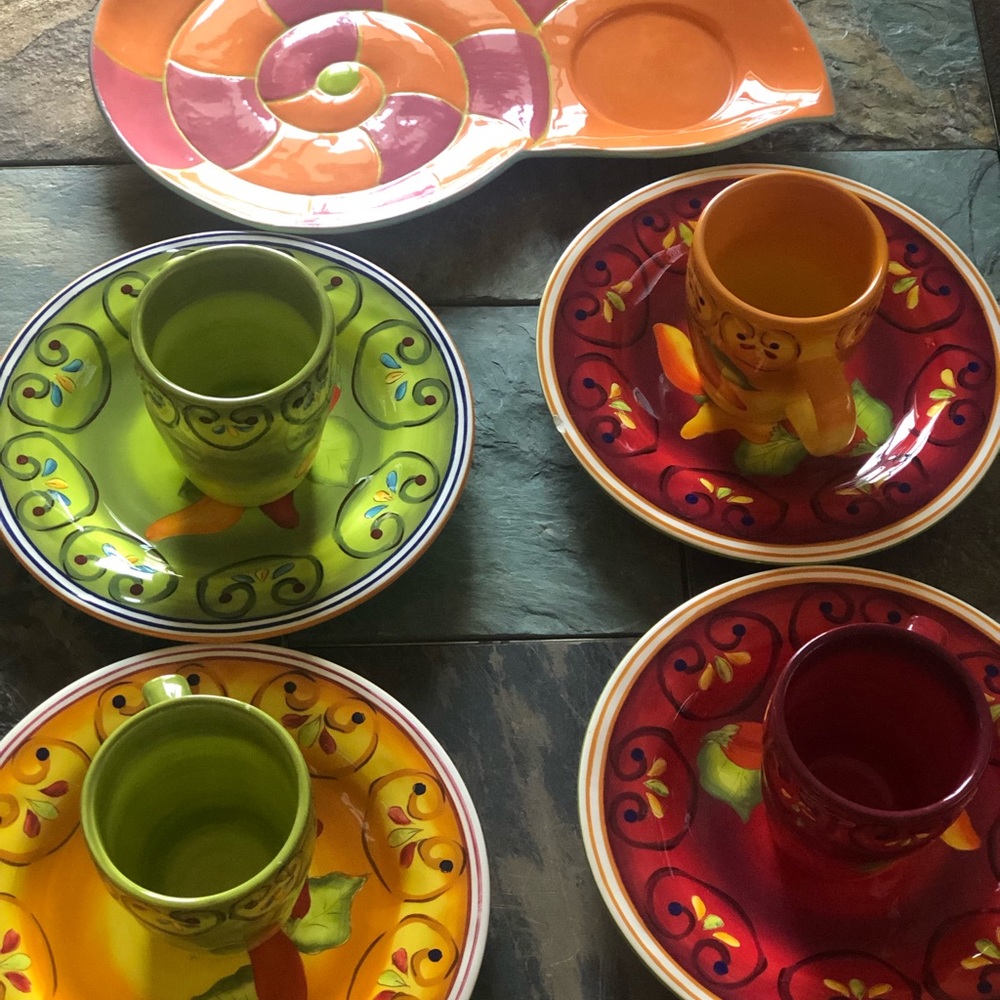 Laurie Gates Set Plates,Mug’s and Font